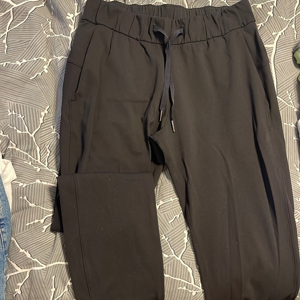 Lululemon joggers